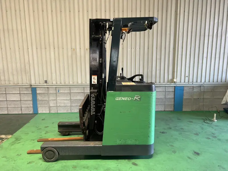 XE NÂNG ĐIỆN TOYOTA 1,5 TẤN